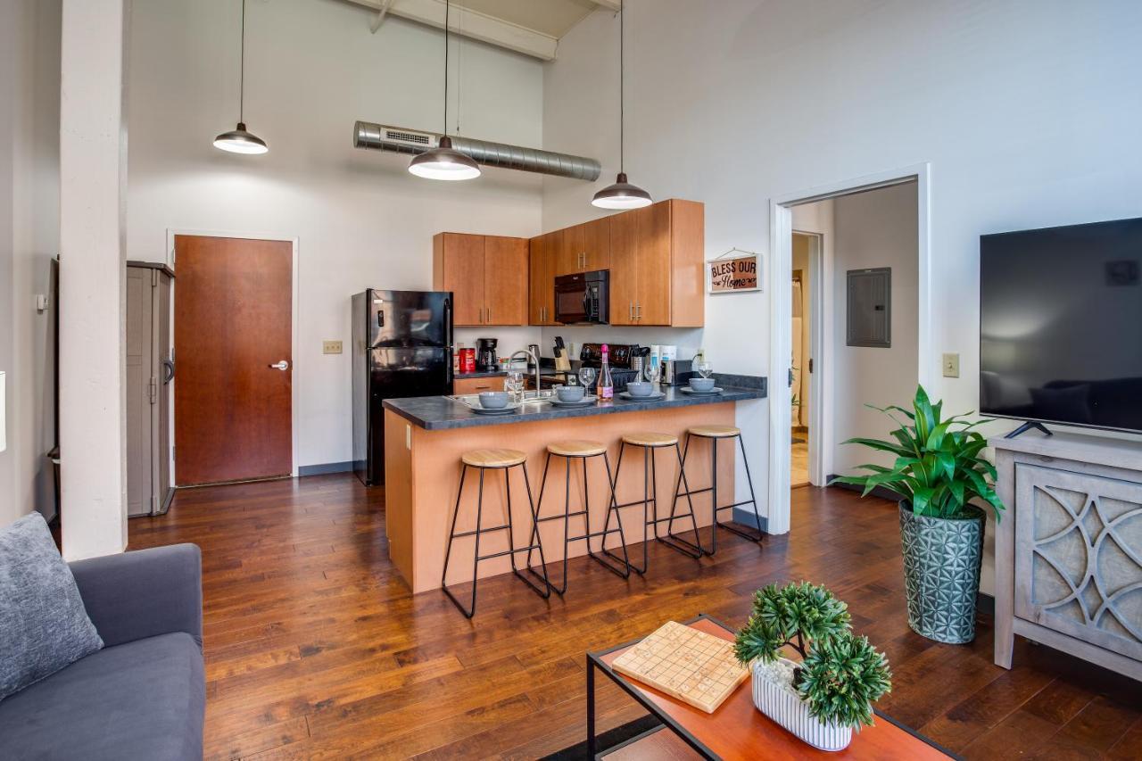 Appartamento Ny Style Centric Loft With King Bed By Park Ave Rochester Esterno foto