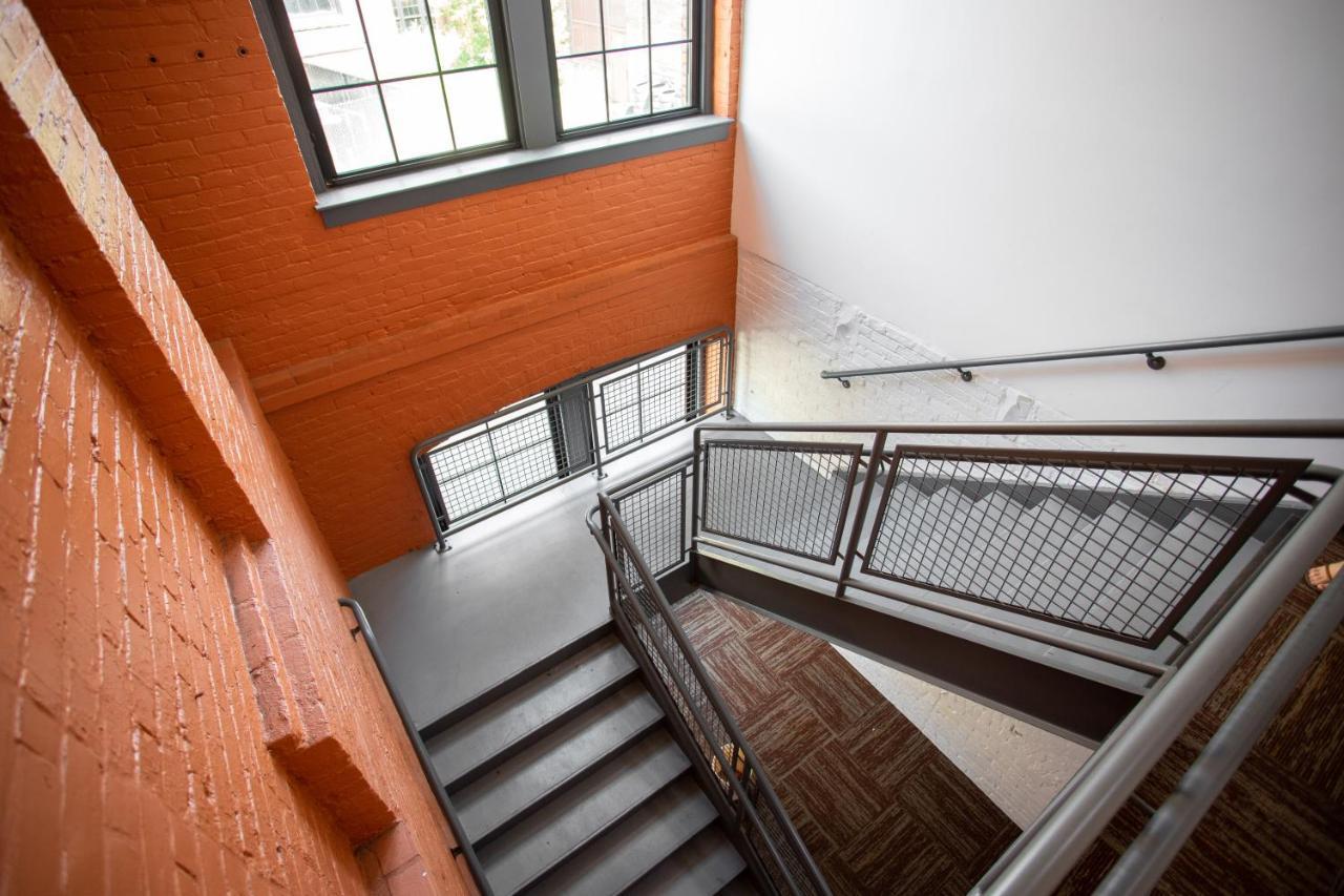 Appartamento Ny Style Centric Loft With King Bed By Park Ave Rochester Esterno foto