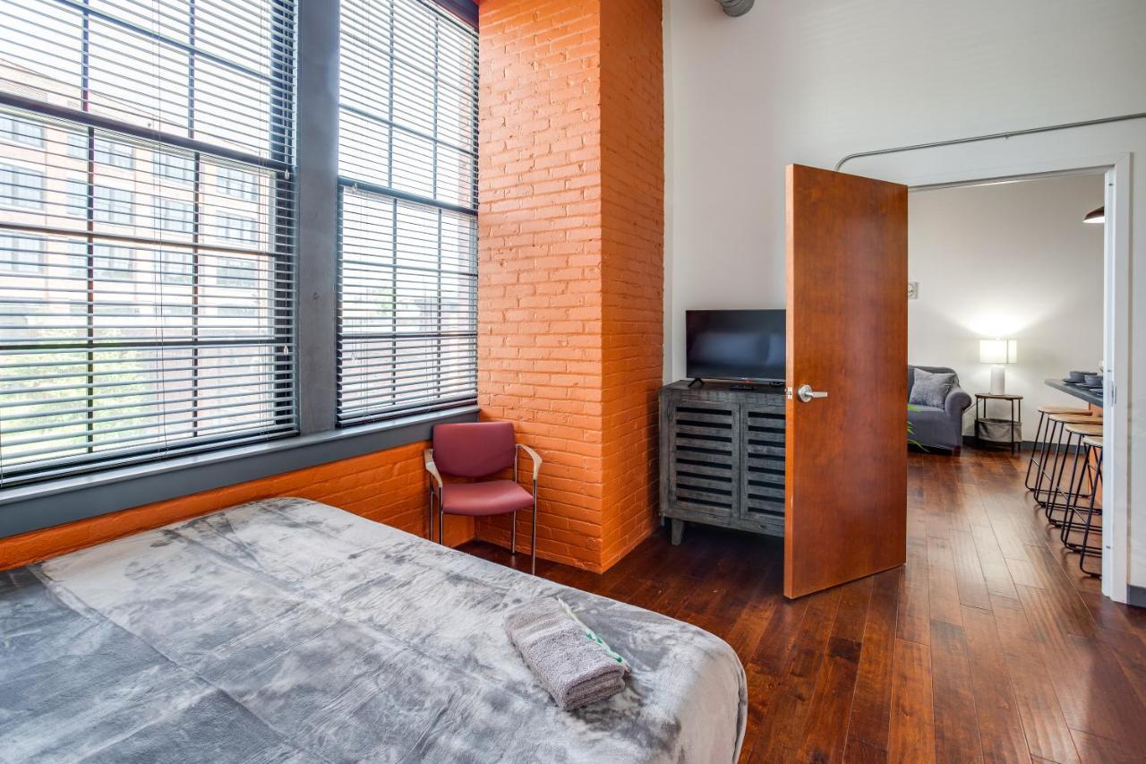Appartamento Ny Style Centric Loft With King Bed By Park Ave Rochester Esterno foto